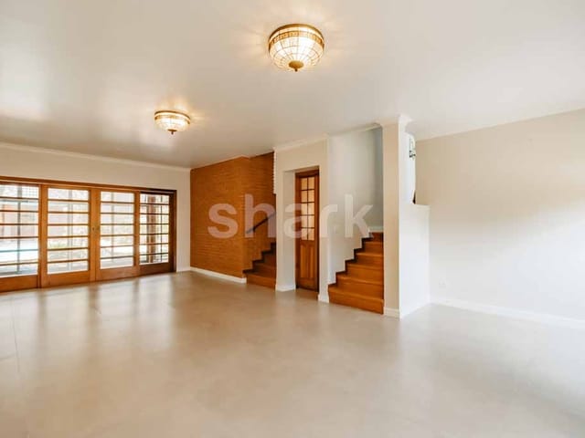 Casa com 866m² 5 quartos e 9 banheiros, à venda ou para alugar, no bairro Alphaville em Santana de Parnaíba