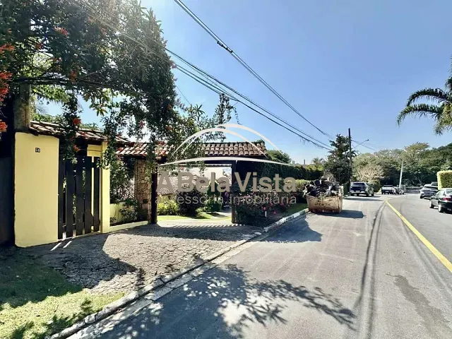 Casa com 1879m² 5 quartos e 6 banheiros, à venda, no bairro Parque Ideal em Carapicuíba