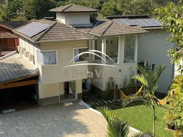 Casa com 1275m² 4 quartos e 6 banheiros, à venda, no bairro Chácara Santa Lúcia em Carapicuíba