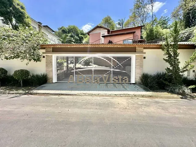 Casa com 1275m² 4 quartos e 6 banheiros, à venda, no bairro Chácara Santa Lúcia em Carapicuíba