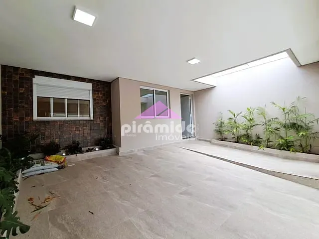 Casa 3 quartos e 2 banheiros, à venda, no bairro Portal dos Passaros em São José dos Campos