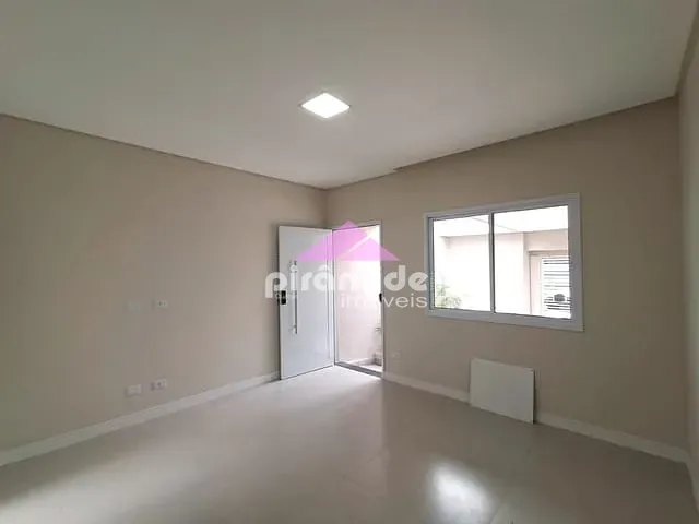 Casa 3 quartos e 2 banheiros, à venda, no bairro Portal dos Passaros em São José dos Campos