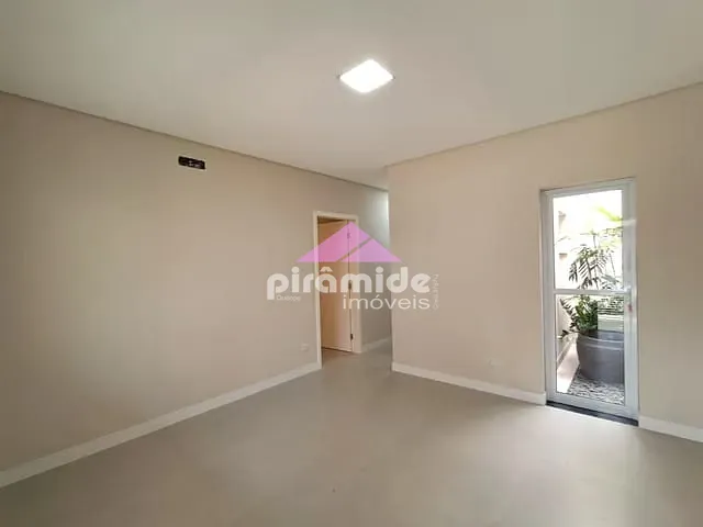 Casa 3 quartos e 2 banheiros, à venda, no bairro Portal dos Passaros em São José dos Campos
