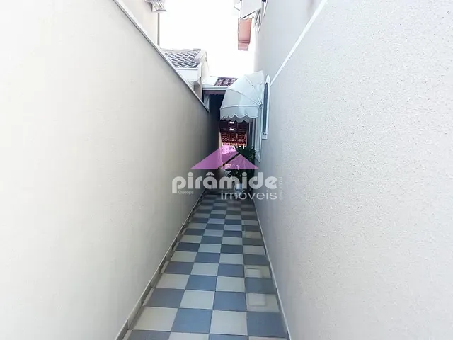 Casa 3 quartos e 3 banheiros, à venda, no bairro Urbanova em São José dos Campos