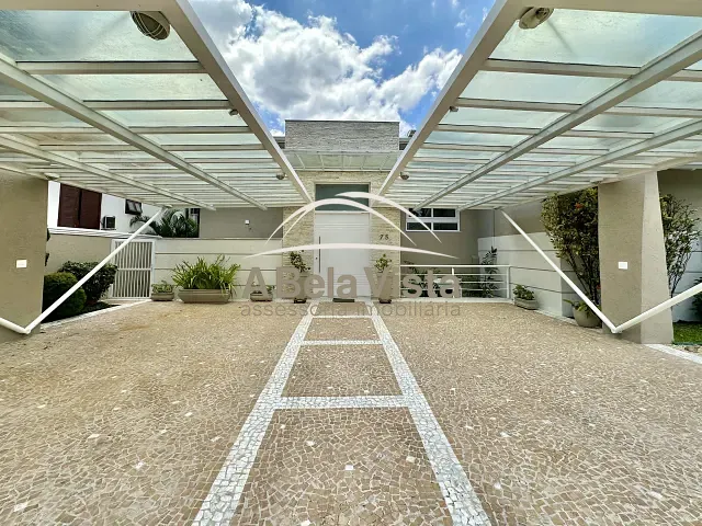 Casa com 506m² 4 quartos e 7 banheiros, à venda, no bairro Aldeia da Fazendinha em Carapicuíba