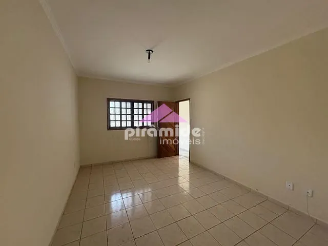 Casa 3 quartos e 1 banheiro, à venda, no bairro Jardim das Indústrias em São José dos Campos