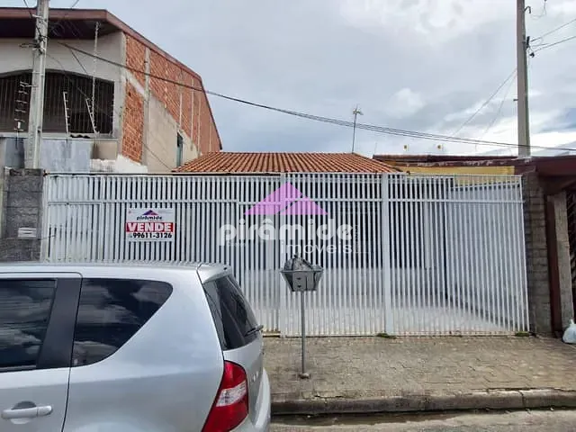 Casa 2 quartos e 1 banheiro, à venda, no bairro Jardim Motorama em São José dos Campos