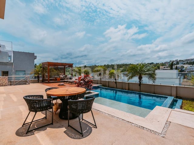 Casa com 565m² 4 quartos e 6 banheiros, à venda, no bairro Tamboré em Barueri