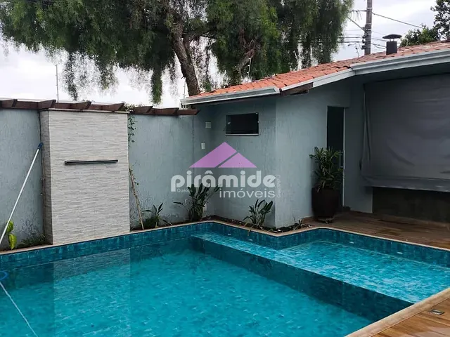 Casa com 300m² 3 quartos e 3 banheiros, à venda, no bairro Eugênio de Melo em São José dos Campos