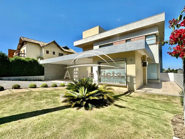 Casa com 561m² 3 quartos e 5 banheiros, à venda, no bairro Aldeia da Fazendinha em Carapicuíba