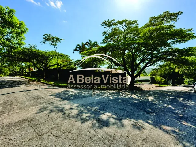 Casa com 2352m² 4 quartos e 7 banheiros, à venda, no bairro Palos Verdes em Carapicuíba