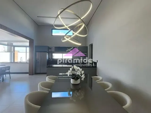 Casa com 600m² 4 quartos e 5 banheiros, à venda, no bairro Urbanova em São José dos Campos