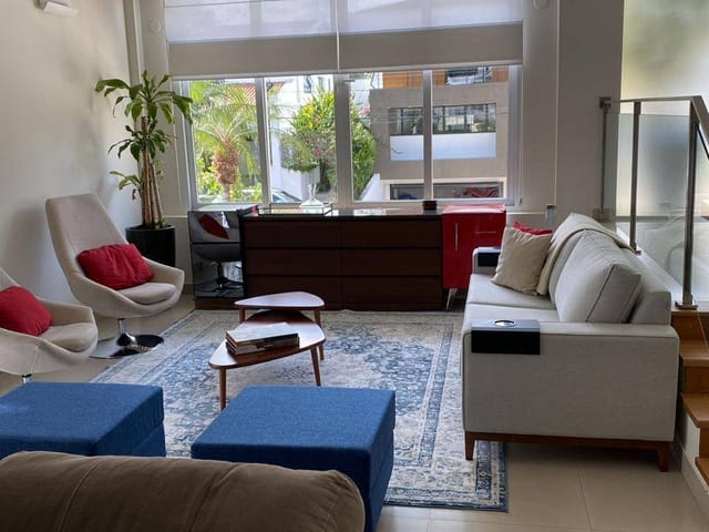 Casa com 640m² 4 quartos e 5 banheiros, à venda, no bairro Alphaville Residencial Um em Barueri