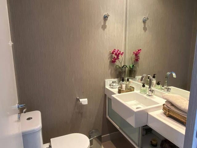 Casa com 640m² 4 quartos e 5 banheiros, à venda, no bairro Alphaville Residencial Um em Barueri