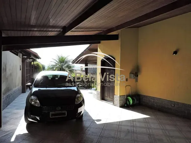 Casa com 958m² 3 quartos e 4 banheiros, à venda, no bairro Terras do Madeira em Carapicuíba