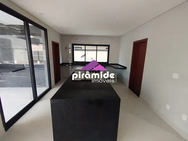 Casa 4 quartos e 4 banheiros, à venda, no bairro Urbanova em São José dos Campos