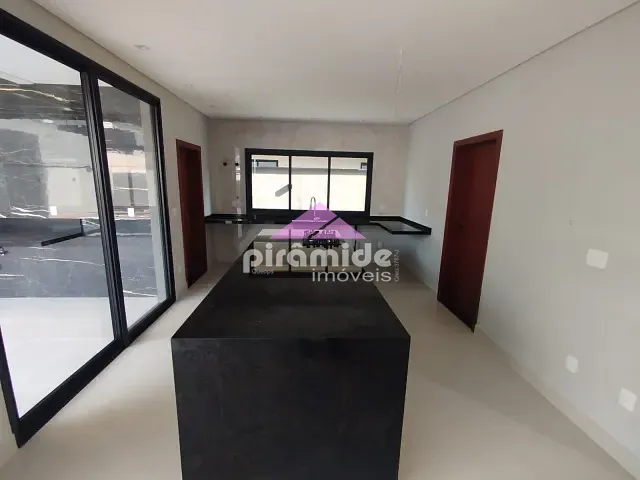 Casa 4 quartos e 4 banheiros, à venda, no bairro Urbanova em São José dos Campos