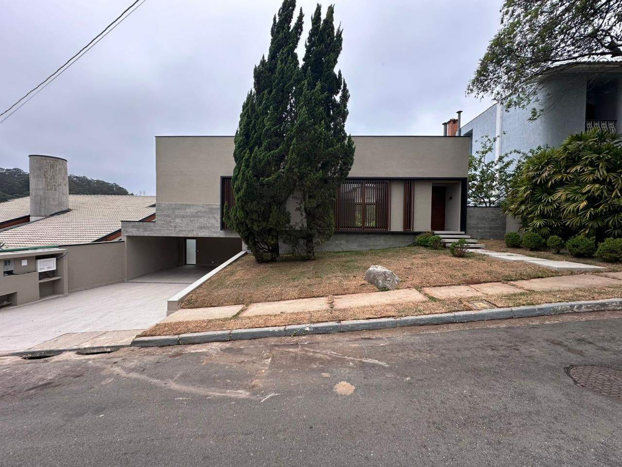 Casa em Alphaville Residencial Um — foto 1