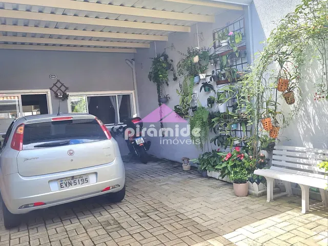 Casa com 130m² 2 quartos e 2 banheiros, à venda, no bairro Jardim Vale do Sol em São José dos Campos