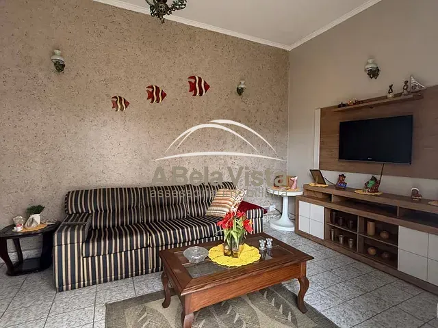 Casa 2 quartos e 2 banheiros, à venda, no bairro Balneário Itaóca em Mongaguá