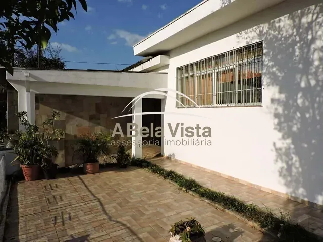 Casa com 267m² 3 quartos e 3 banheiros, para alugar, no bairro Jardim da Glória em Cotia