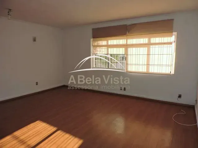 Casa com 267m² 3 quartos e 3 banheiros, para alugar, no bairro Jardim da Glória em Cotia