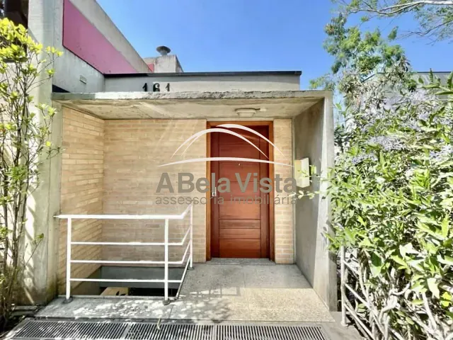 Casa com 744m² 3 quartos e 4 banheiros, à venda, no bairro Palos Verdes em Cotia