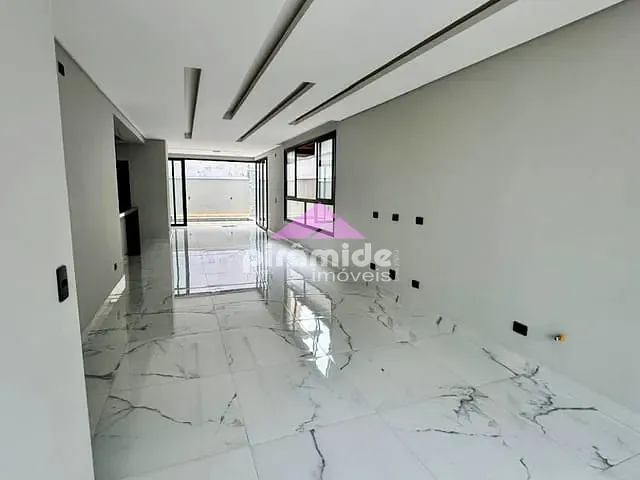 Casa 3 quartos e 5 banheiros, à venda, no bairro Urbanova em São José dos Campos