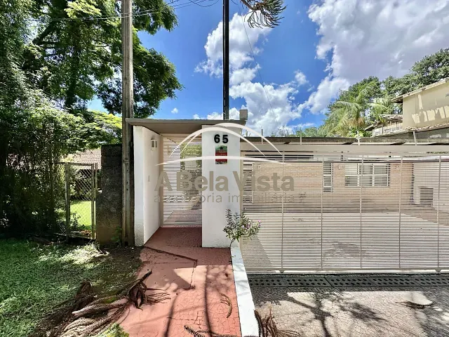 Casa com 615m² 3 quartos e 6 banheiros, à venda, no bairro Vila Santo Antônio em Cotia