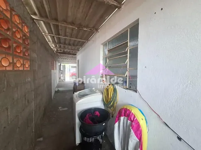 Casa com 134m² 2 quartos e 1 banheiro, à venda, no bairro Jardim Santa Maria em São José dos Campos