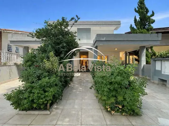 Casa com 415m² 5 quartos e 8 banheiros, à venda, no bairro São Paulo II em Cotia