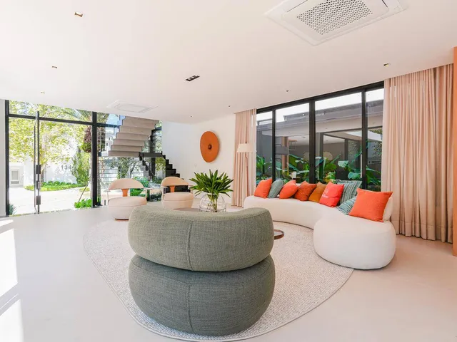 Casa com 468m² 4 quartos e 7 banheiros, à venda, no bairro Alphaville em Santana de Parnaíba