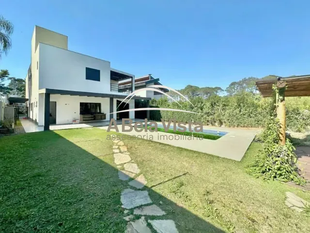 Casa com 844m² 4 quartos e 6 banheiros, à venda, no bairro Chácaras São Carlos em Cotia