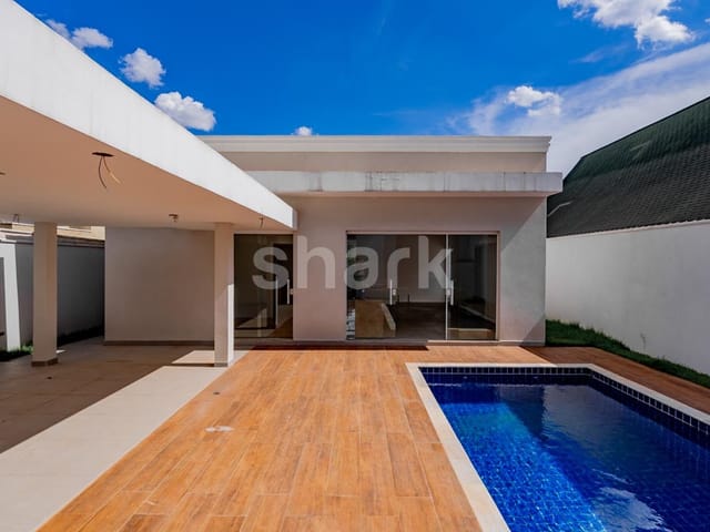 Casa com 360m² 3 quartos e 5 banheiros, à venda, no bairro Alphaville em Santana de Parnaíba
