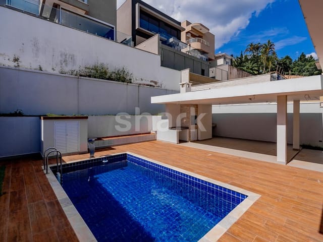 Casa com 360m² 3 quartos e 5 banheiros, à venda, no bairro Alphaville em Santana de Parnaíba