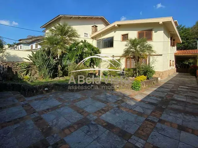 Casa com 492m² 4 quartos e 6 banheiros, à venda, no bairro São Paulo II em Cotia