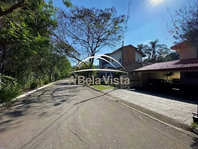 Casa com 492m² 4 quartos e 6 banheiros, à venda, no bairro São Paulo II em Cotia