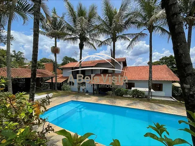 Casa com 1661m² 6 quartos e 6 banheiros, à venda, no bairro Granja Viana II em Cotia