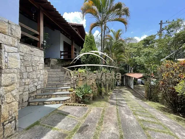 Casa com 1661m² 6 quartos e 6 banheiros, à venda, no bairro Granja Viana II em Cotia