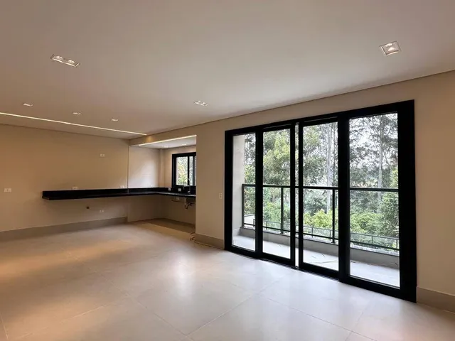 Casa com 490m² 4 quartos e 7 banheiros, à venda, no bairro Alphaville em Santana de Parnaíba
