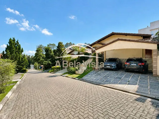 Casa com 361m² 3 quartos e 3 banheiros, à venda, no bairro Granja Viana II em Cotia