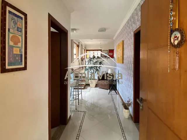 Casa com 361m² 3 quartos e 3 banheiros, à venda, no bairro Granja Viana II em Cotia