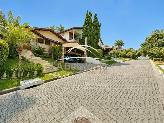 Casa com 361m² 3 quartos e 3 banheiros, à venda, no bairro Granja Viana II em Cotia