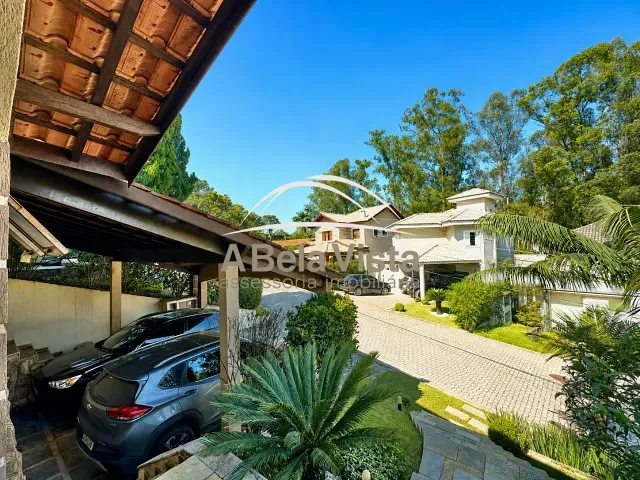 Casa com 361m² 3 quartos e 3 banheiros, à venda, no bairro Granja Viana II em Cotia
