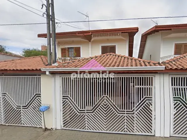 Casa 3 quartos e 3 banheiros, à venda, no bairro Jardim das Indústrias em São José dos Campos