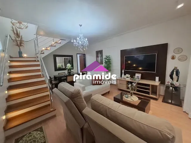 Casa com 180m² 3 quartos e 3 banheiros, à venda, no bairro Jardim Oriente em São José dos Campos