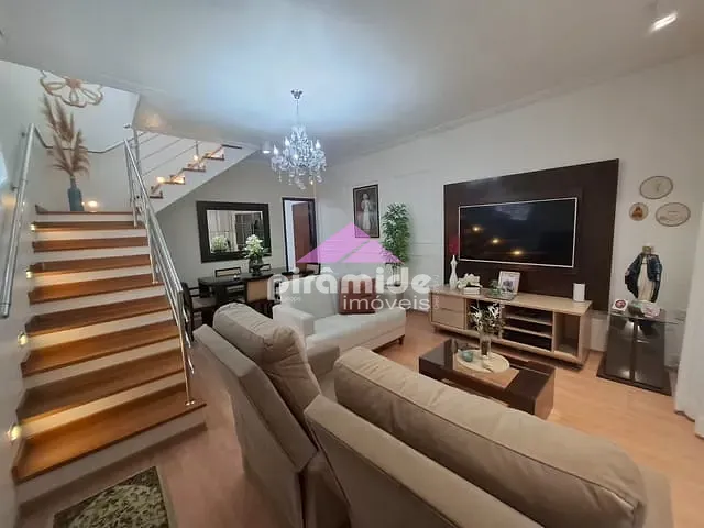Casa com 180m² 3 quartos e 3 banheiros, à venda, no bairro Jardim Oriente em São José dos Campos