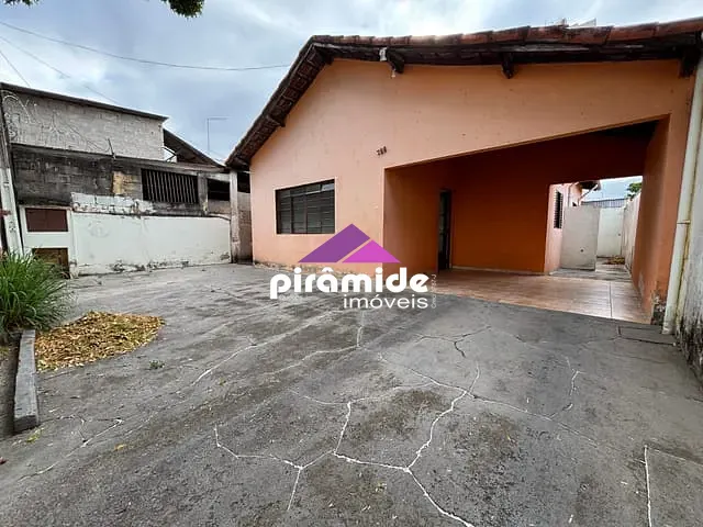 Casa com 300m² 3 quartos e 1 banheiro, à venda, no bairro Parque Industrial em São José dos Campos