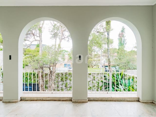 Casa com 400m² 4 quartos e 4 banheiros, à venda ou para alugar, no bairro Jardim Paulista em São Paulo