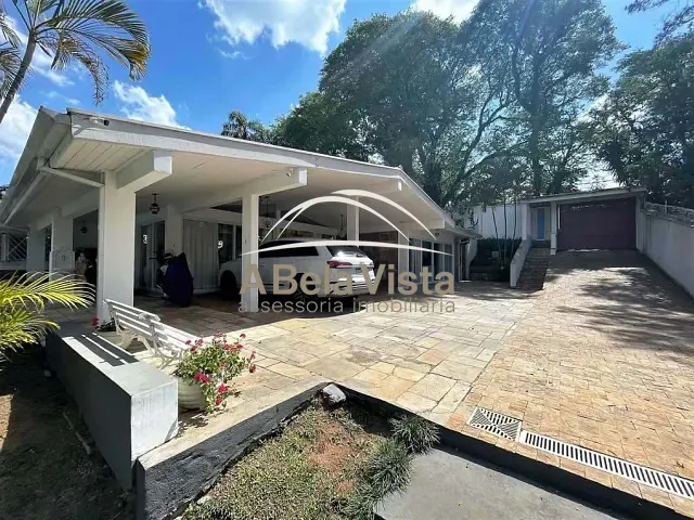 Casa com 2194m² 4 quartos e 6 banheiros, à venda, no bairro Vila Santo Antônio em Cotia